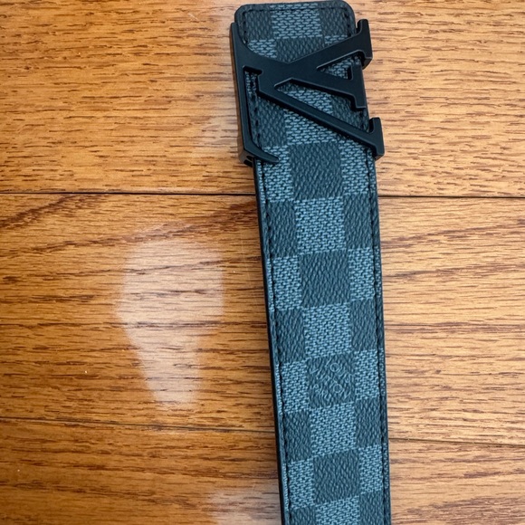 Louis Vuitton Classic Black Leather belt - Picture 5 of 6